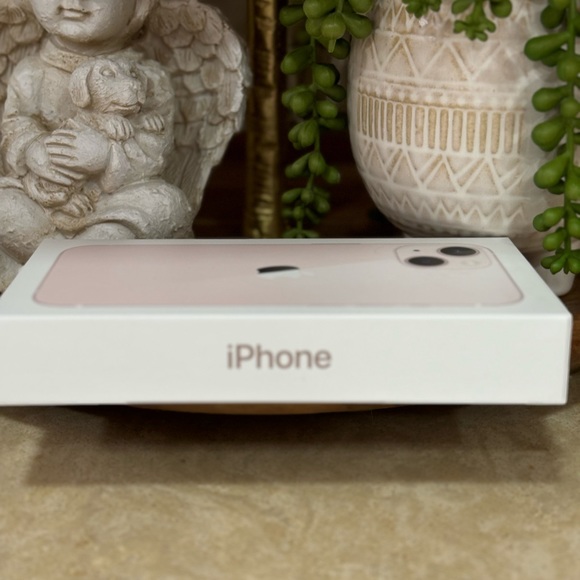 iPhone Pink 13 Phone Box - Picture 4 of 4